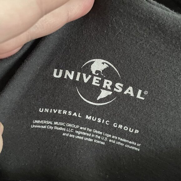 H&M Women S Gray Universal Music Group Sequin Graphic Short Sleeve T-Shirt - Picture 5 of 8